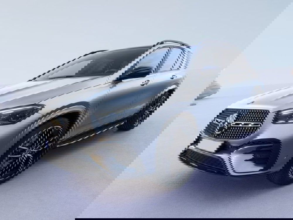 Mercedes-Benz GLE SUV nuova a Grosseto (2)