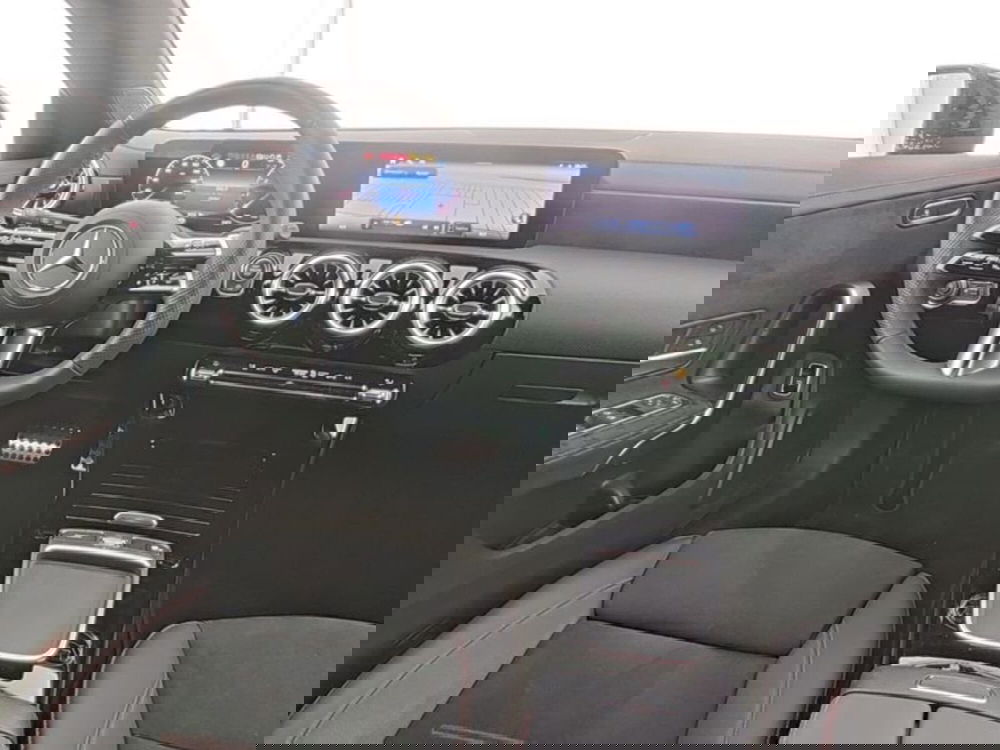 Mercedes-Benz CLA Shooting Brake usata a Monza e Brianza (7)