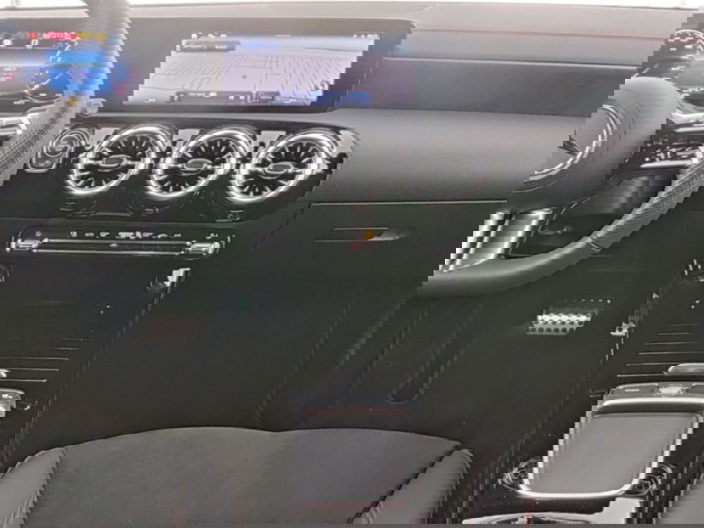 Mercedes-Benz CLA Shooting Brake usata a Monza e Brianza (8)