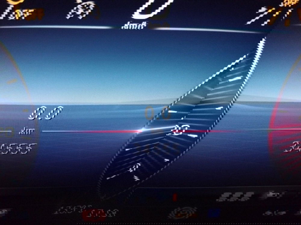 Mercedes-Benz GLA SUV usata a Pescara (10)