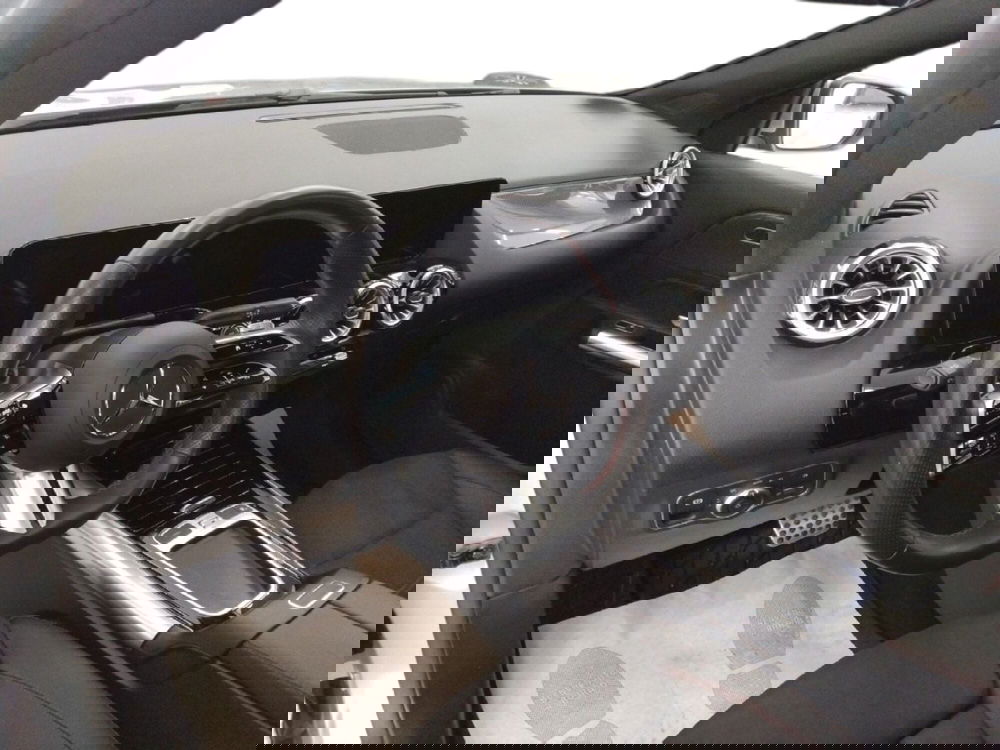 Mercedes-Benz GLA SUV usata a Pescara (9)