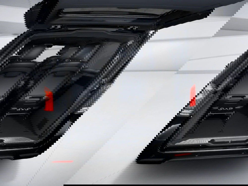 Mercedes-Benz Classe V nuova a Ancona (13)