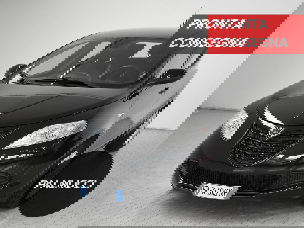 Lancia Ypsilon usata a Prato