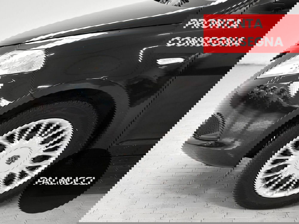 Lancia Ypsilon usata a Prato (5)