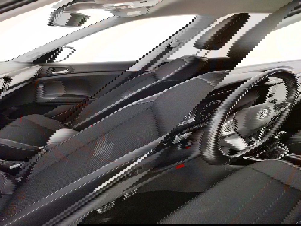 Volkswagen T-Cross usata a Massa-Carrara (7)