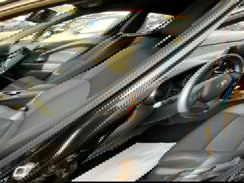 Toyota Toyota C-HR usata a Perugia (13)