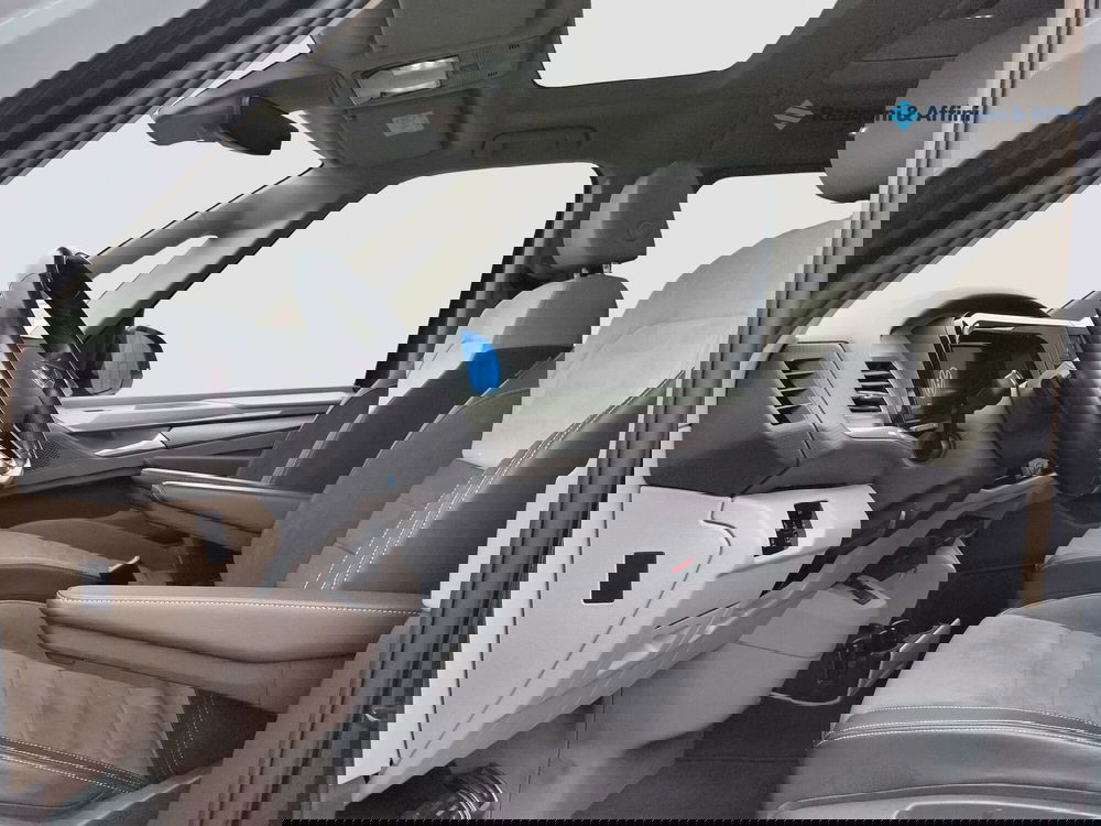 Volkswagen Multivan usata a Brescia (8)