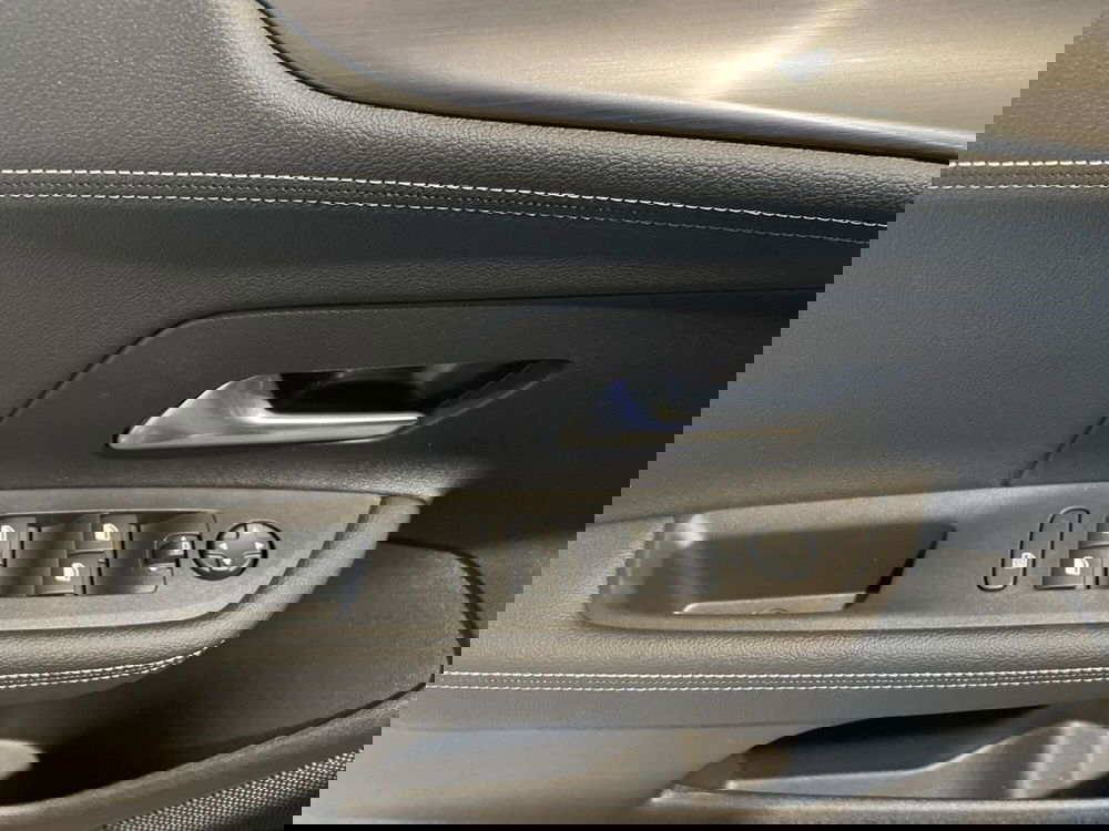 Opel Mokka nuova a Salerno (14)