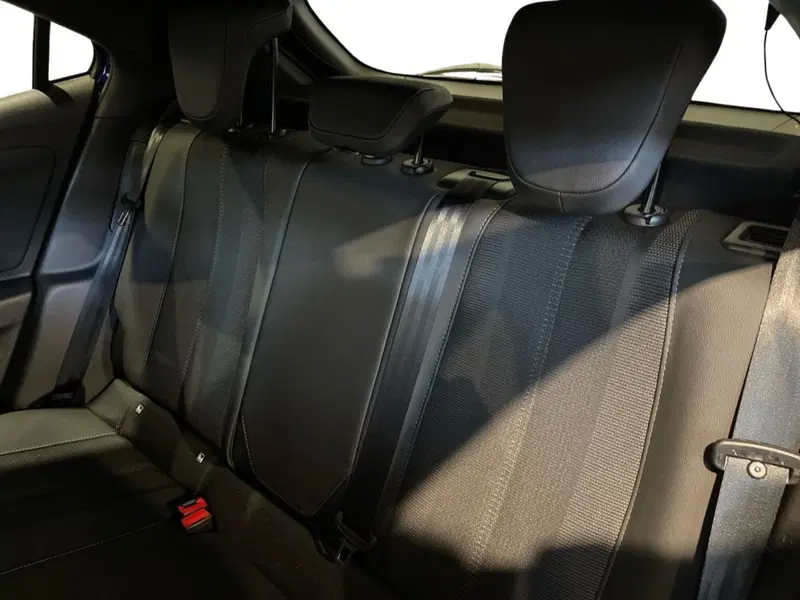 Opel Mokka nuova a Salerno (15)