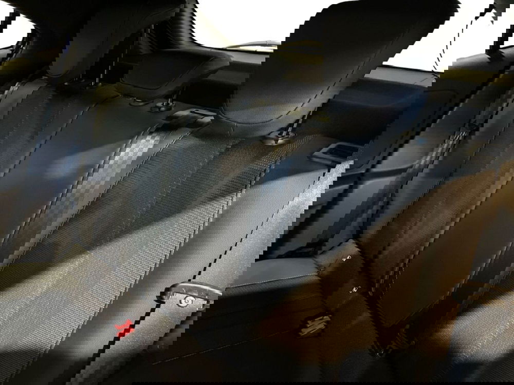 Opel Mokka nuova a Salerno (15)