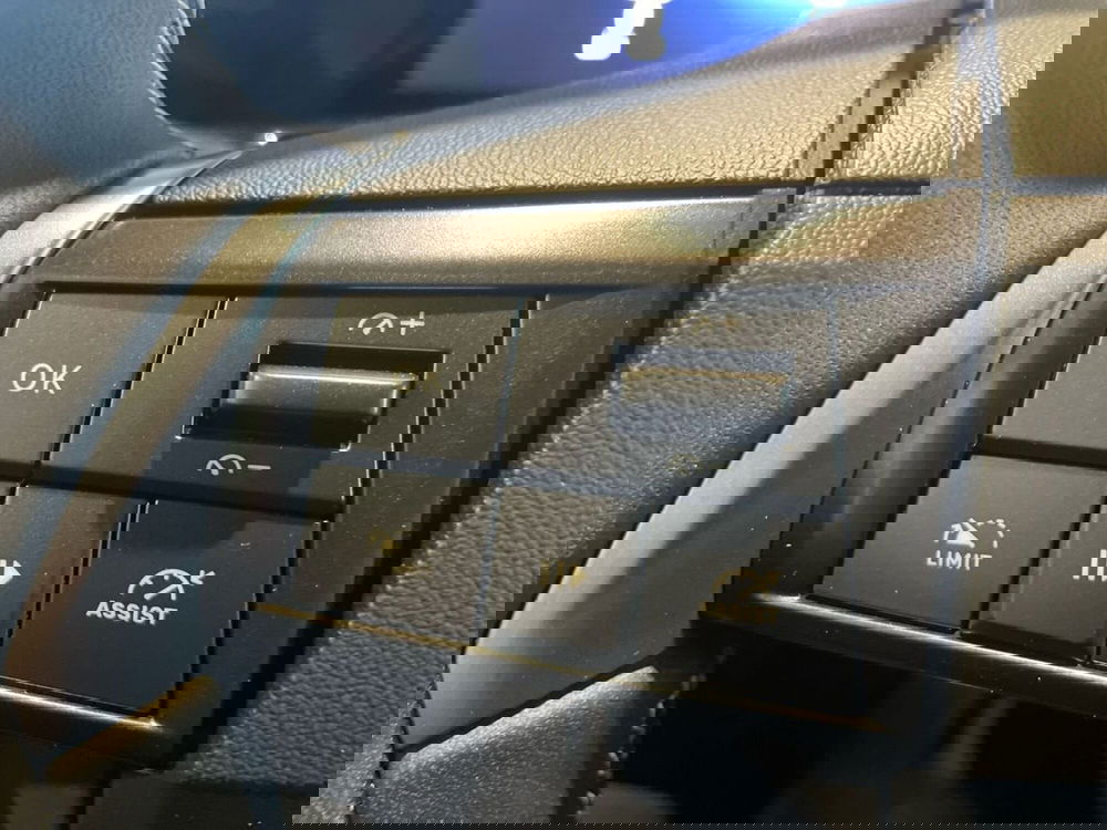 Opel Mokka nuova a Salerno (18)