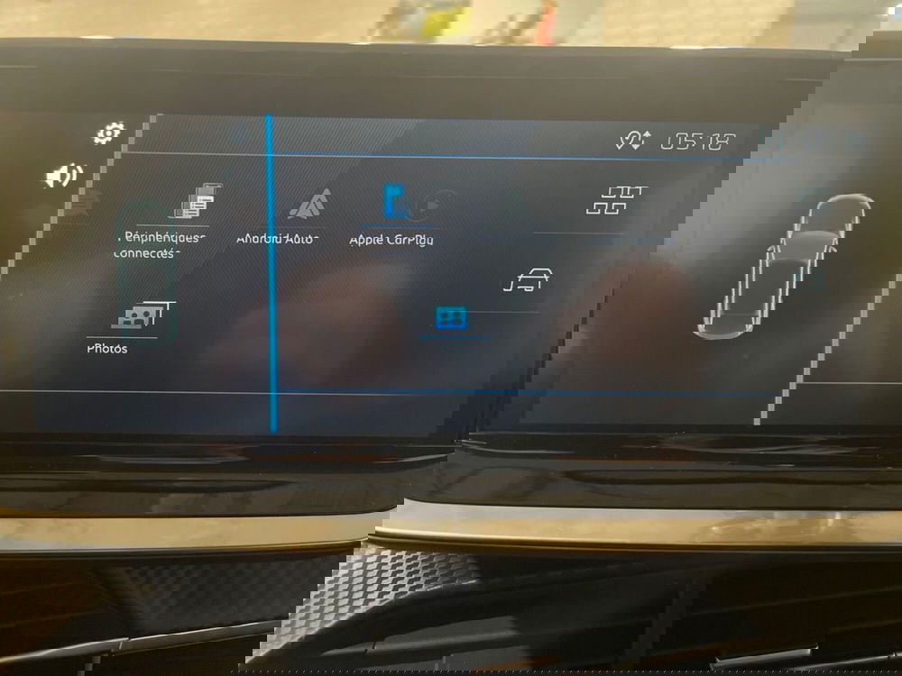 Peugeot 208 nuova a Salerno (19)