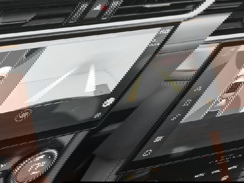 Jaguar F-Pace usata a Prato (15)