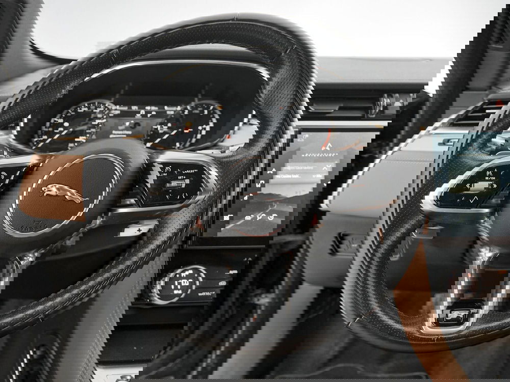 Jaguar F-Pace usata a Prato (8)