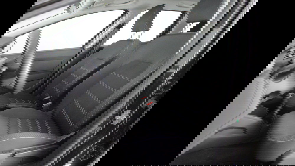 Dacia Duster usata a Palermo (10)