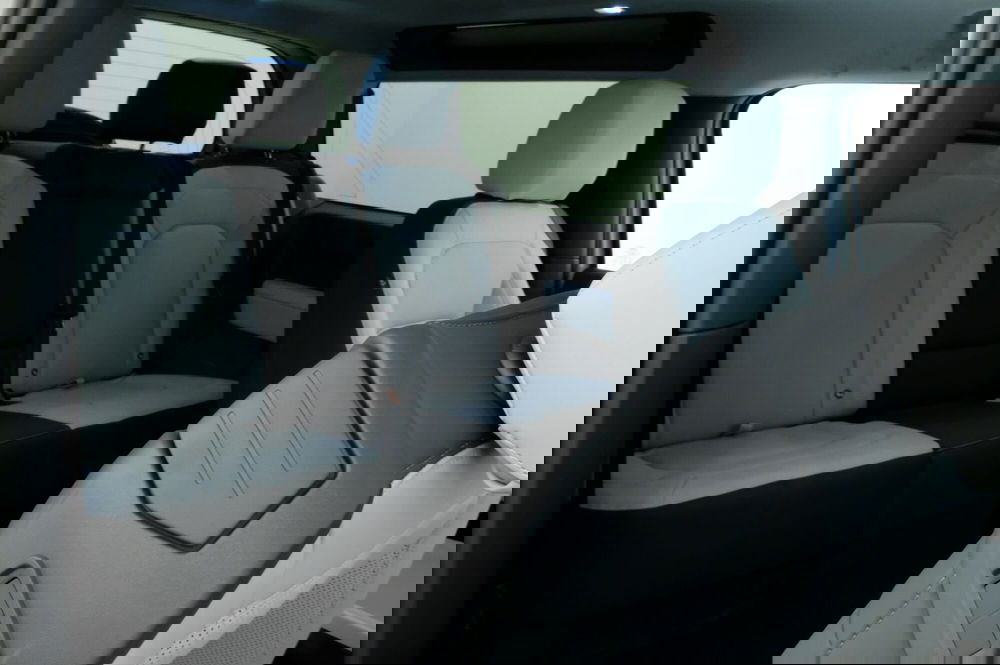 Land Rover Defender usata a Mantova (5)