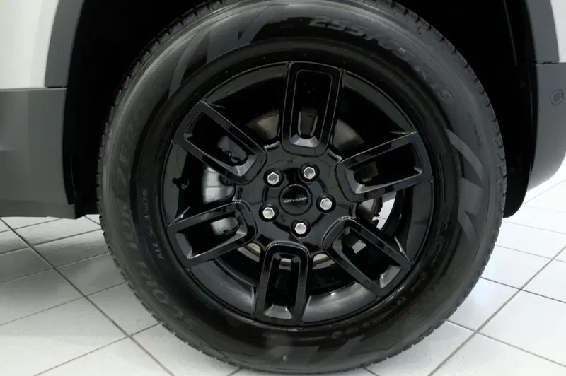 Land Rover Defender usata a Mantova (9)