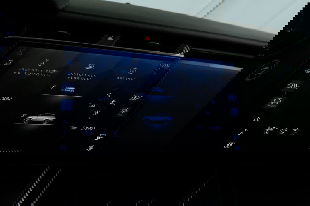 Land Rover Range Rover Velar usata a Mantova (15)