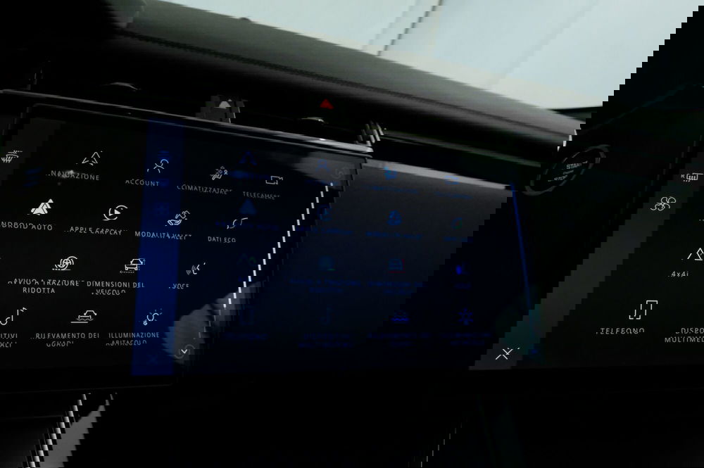 Land Rover Range Rover Velar usata a Mantova (17)