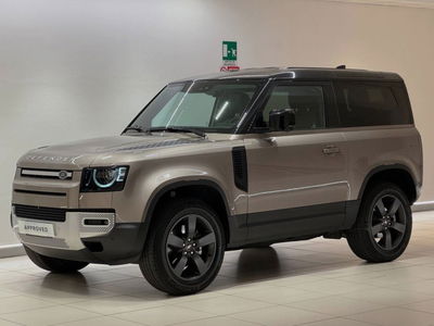 Land Rover Defender 90 3.0d i6 mhev SE awd 200cv auto del 2022 usata a Savona