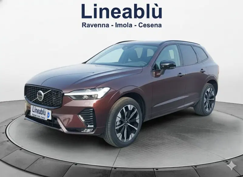 Volvo XC60 nuova a Ravenna