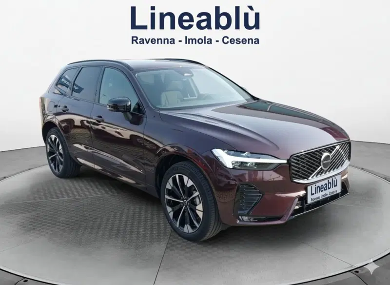 Volvo XC60 nuova a Ravenna (7)