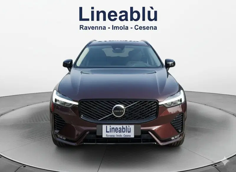 Volvo XC60 nuova a Ravenna (8)