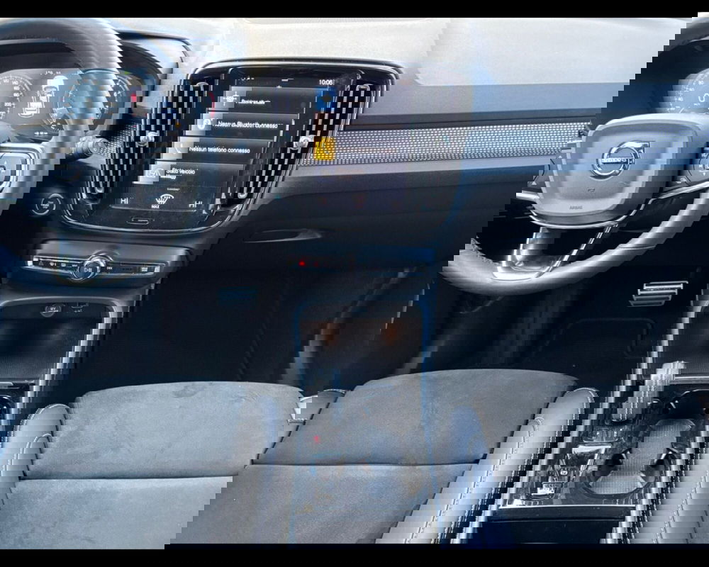 Volvo XC40 usata a Bologna (12)