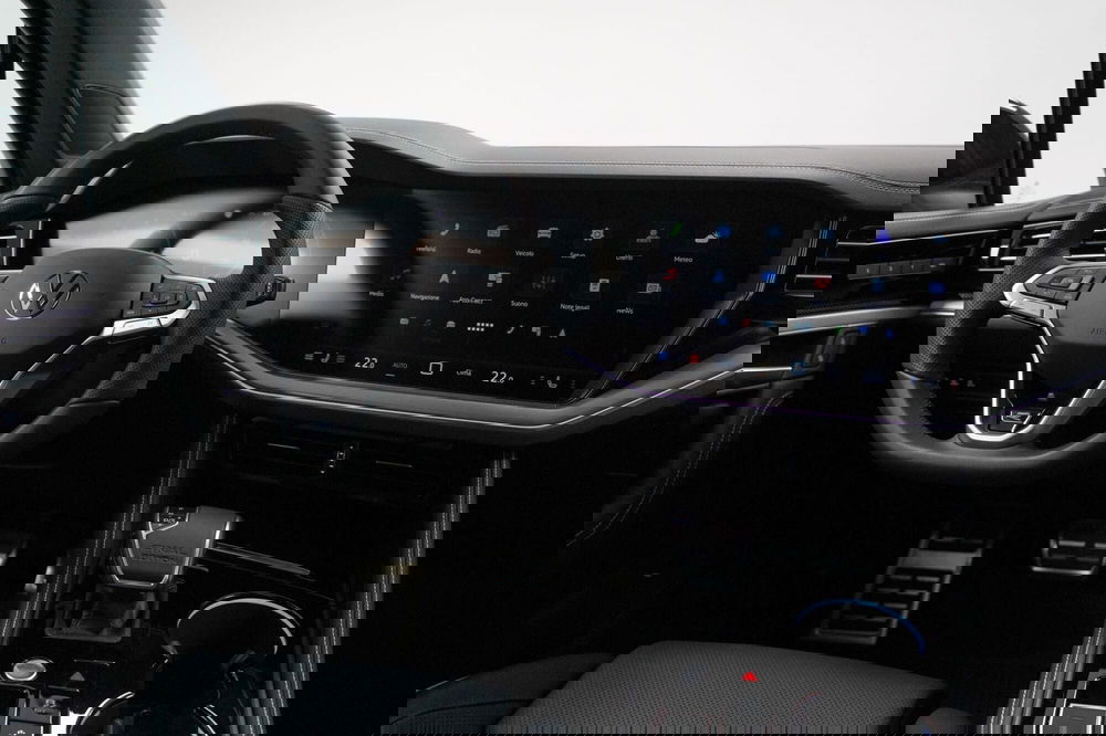 Volkswagen Touareg usata a Varese (12)