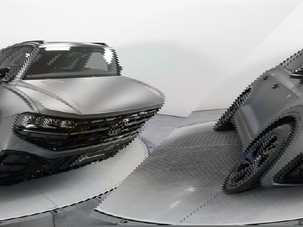 Volkswagen Touareg usata a Varese (3)