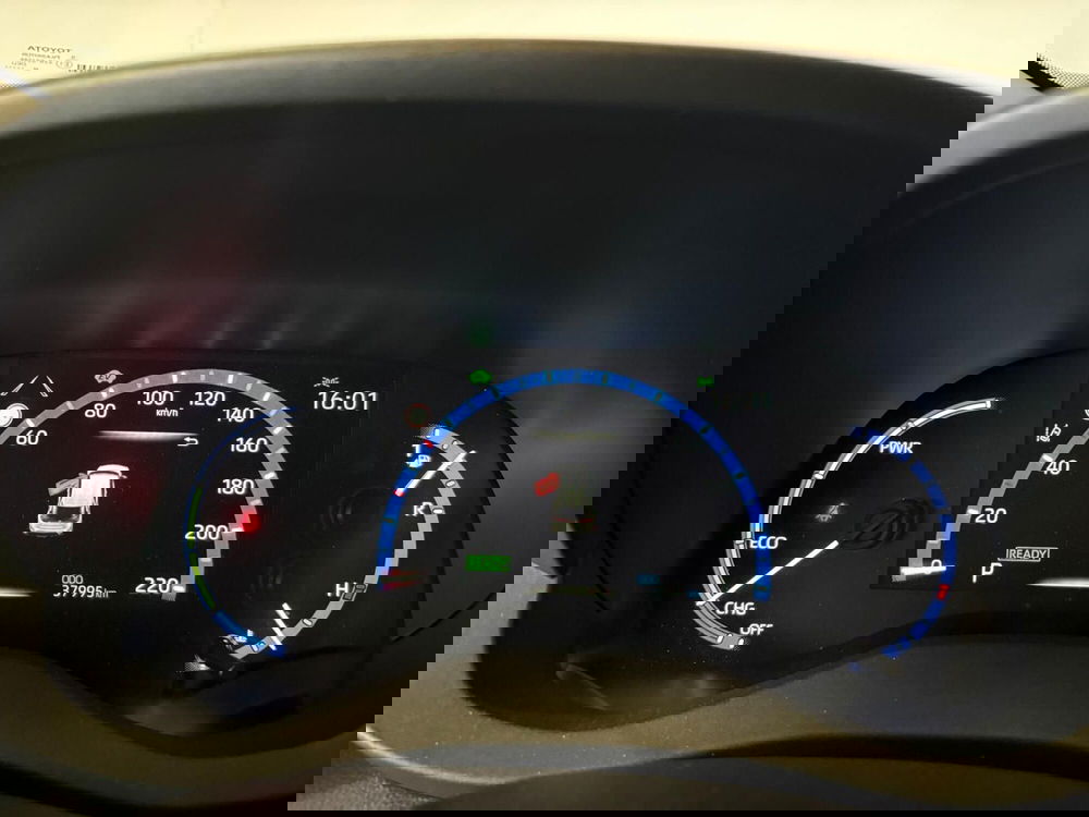 Toyota Yaris Cross usata a Monza e Brianza (8)