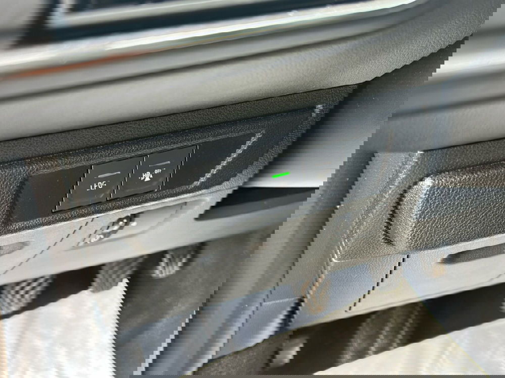 Dacia Sandero usata a Roma (10)