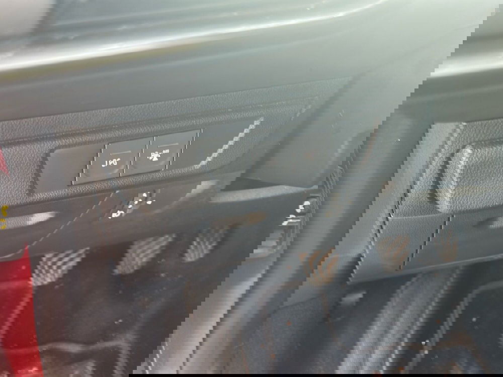 Dacia Sandero usata a Roma (9)