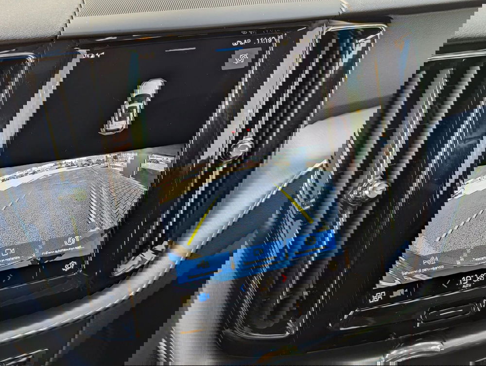 Volvo XC60 usata a Pescara (14)