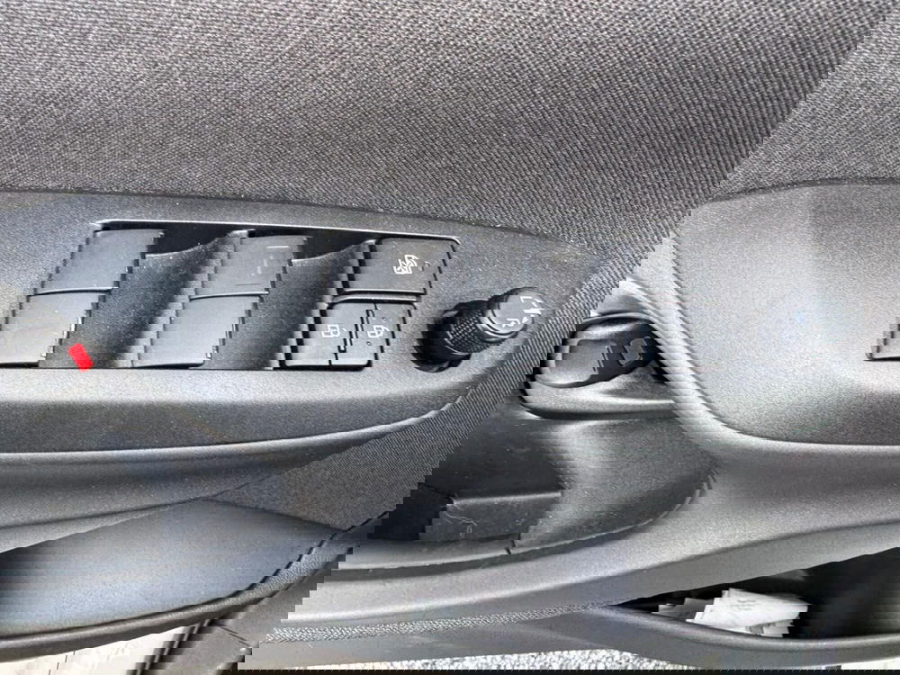 Toyota Yaris Cross usata a Salerno (16)