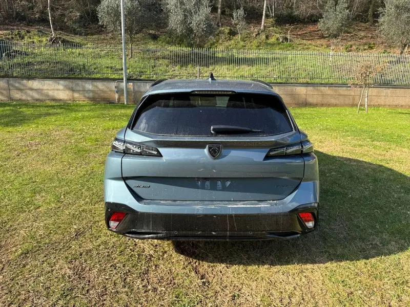 Peugeot 308 SW nuova a Salerno (11)
