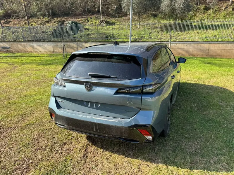 Peugeot 308 SW nuova a Salerno (4)