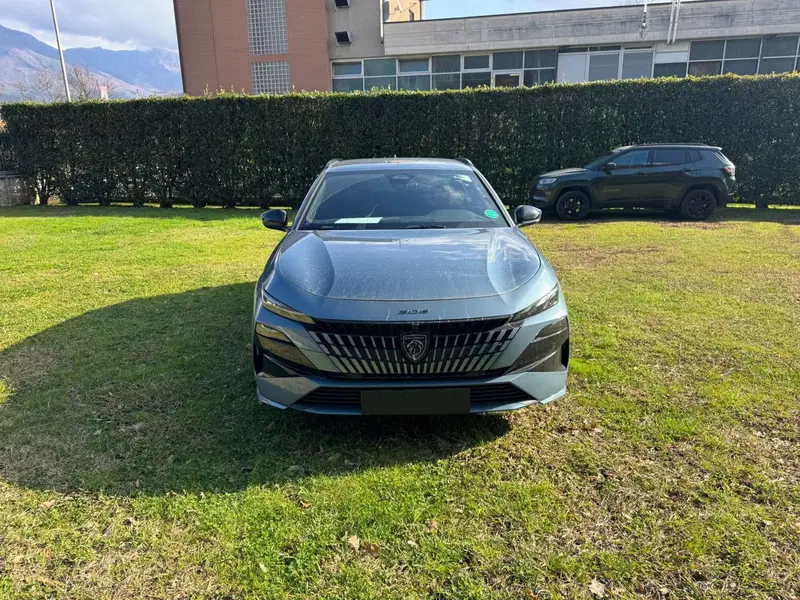 Peugeot 308 SW nuova a Salerno (9)
