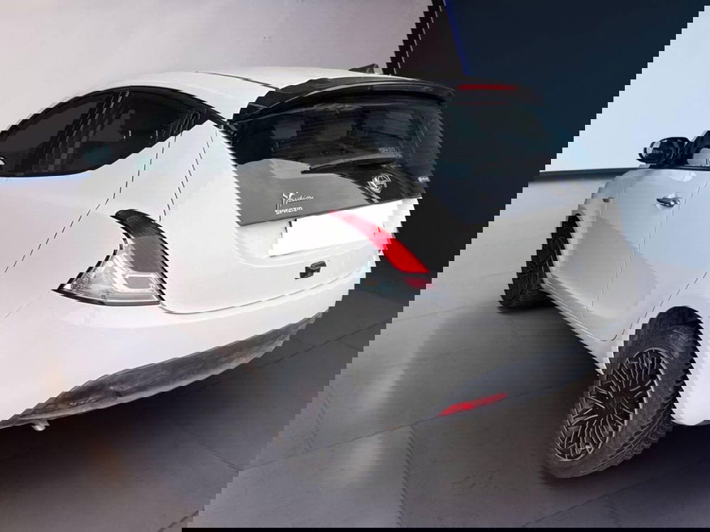 Lancia Ypsilon usata a Venezia (2)