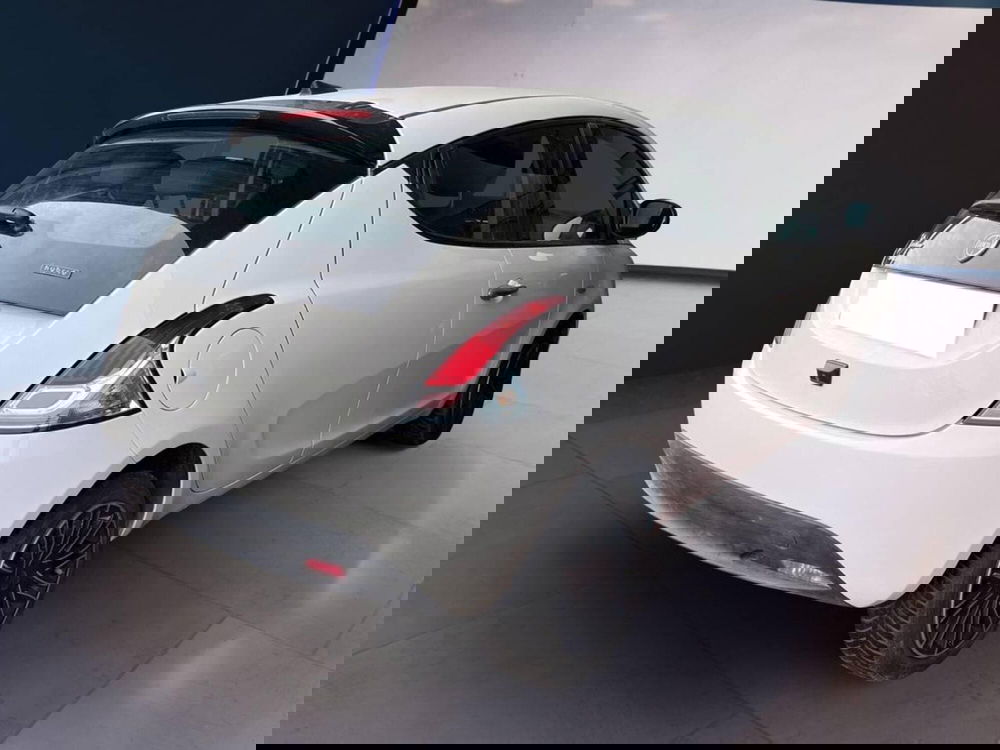 Lancia Ypsilon usata a Venezia (3)