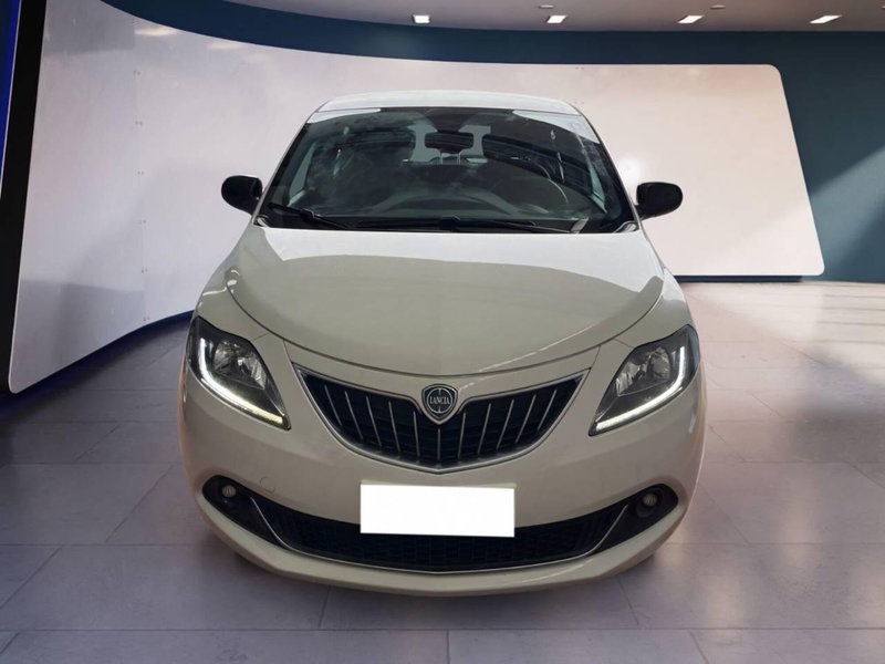 Lancia Ypsilon usata a Venezia (6)