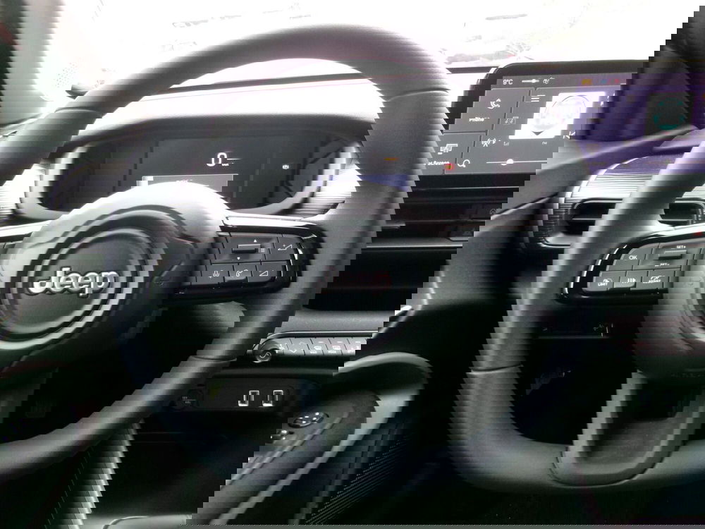 Jeep Avenger nuova a Venezia (16)