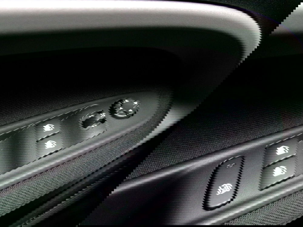 Jeep Avenger nuova a Venezia (20)