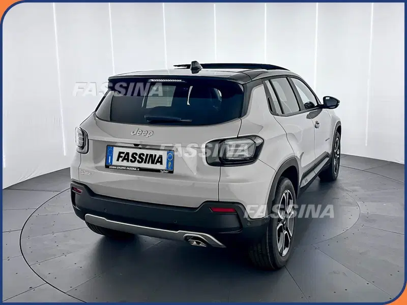 Jeep Avenger nuova a Milano (6)