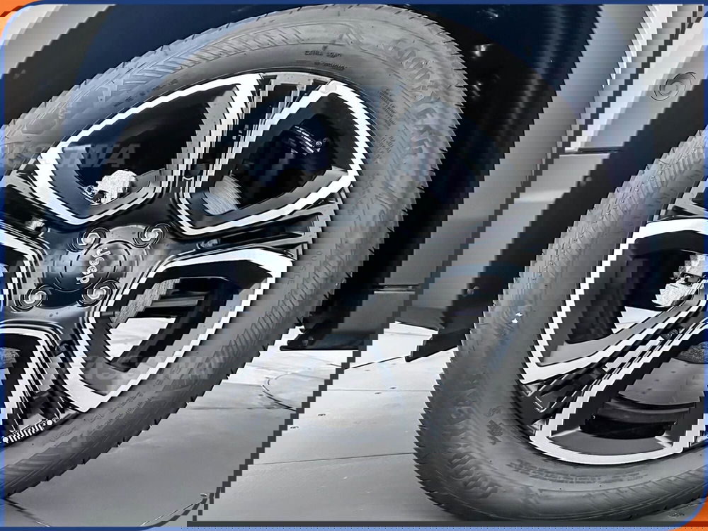 Jeep Avenger nuova a Milano (7)