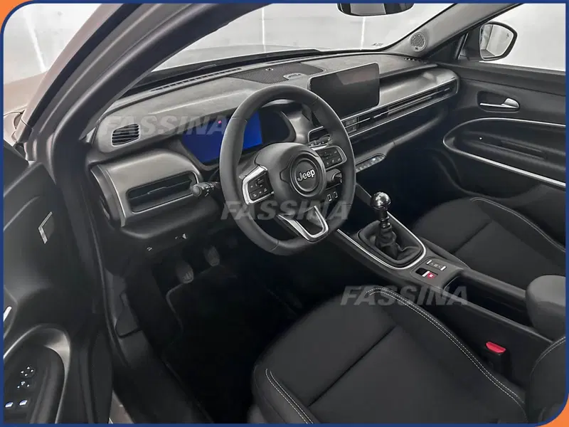 Jeep Avenger nuova a Milano (9)