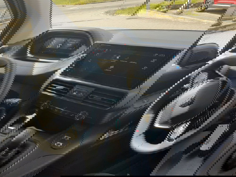 Peugeot Partner Furgone nuova a Parma (13)