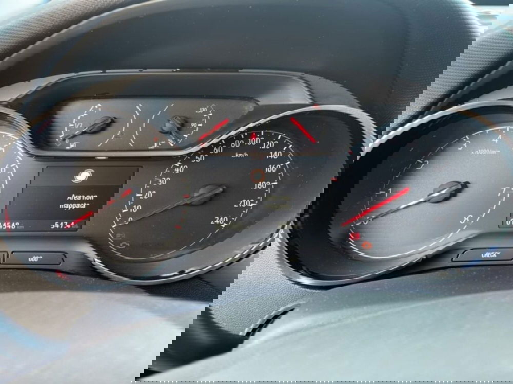 Opel Crossland usata a Foggia (10)