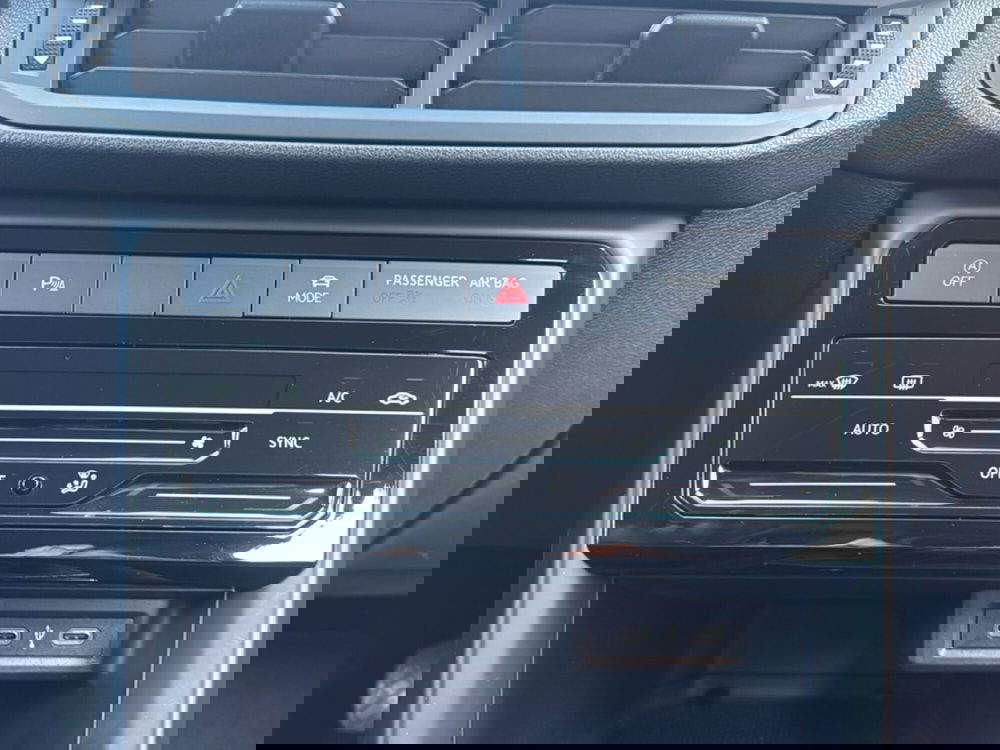 Volkswagen T-Cross usata a Terni (14)