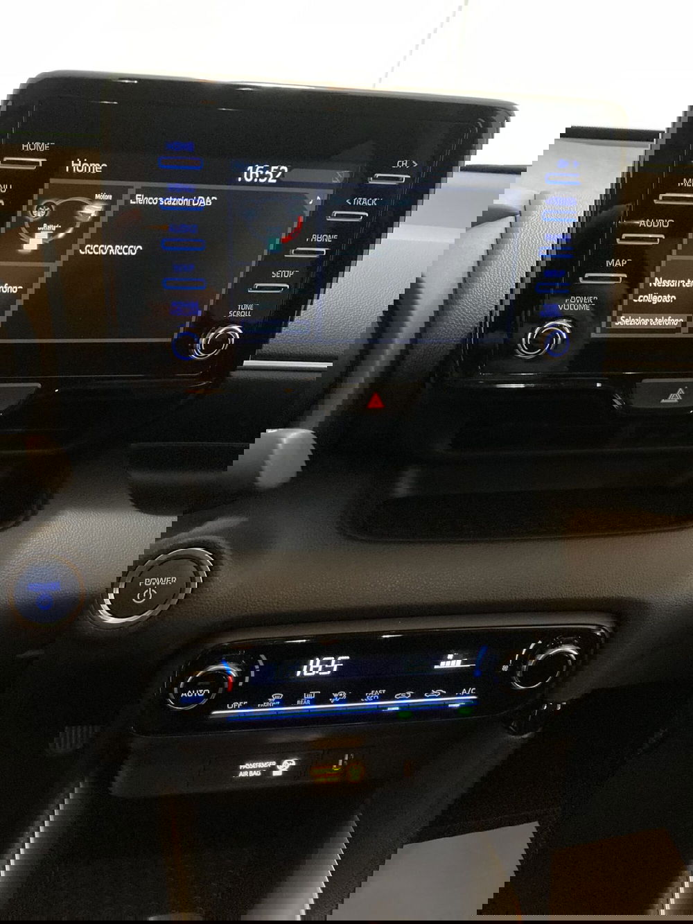 Toyota Yaris usata a Barletta-Andria-Trani (13)